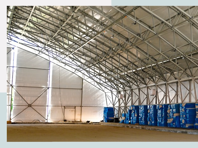 Строительство крытых катков в Урае