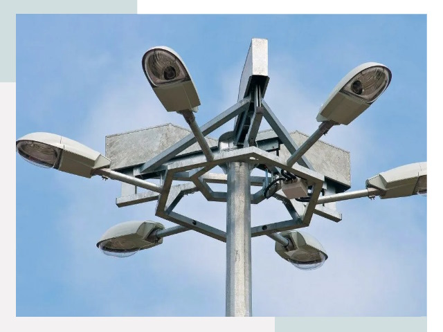 Монтаж осветительных мачт в Урае